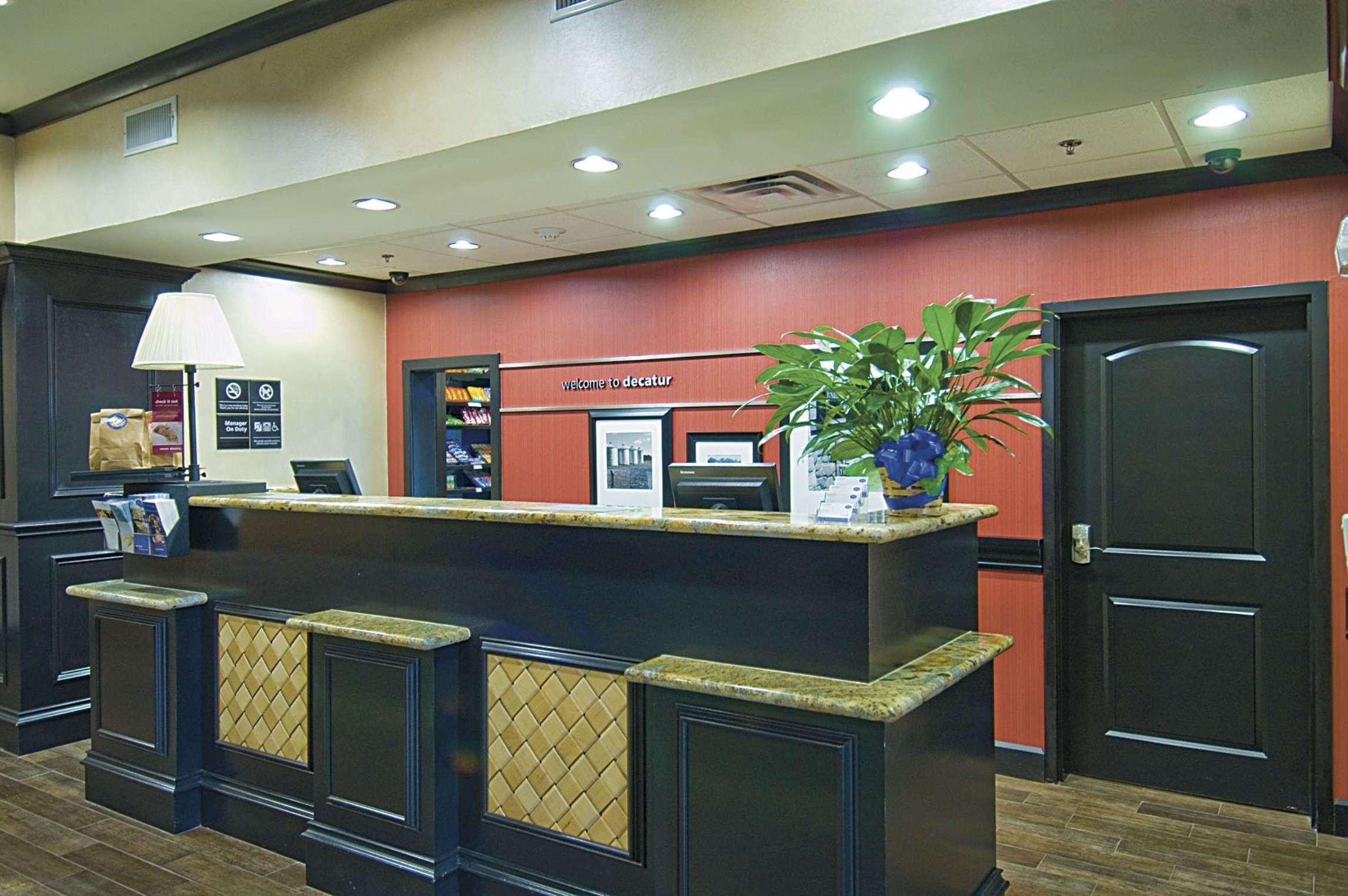 Hampton Inn & Suites Decatur Interior foto